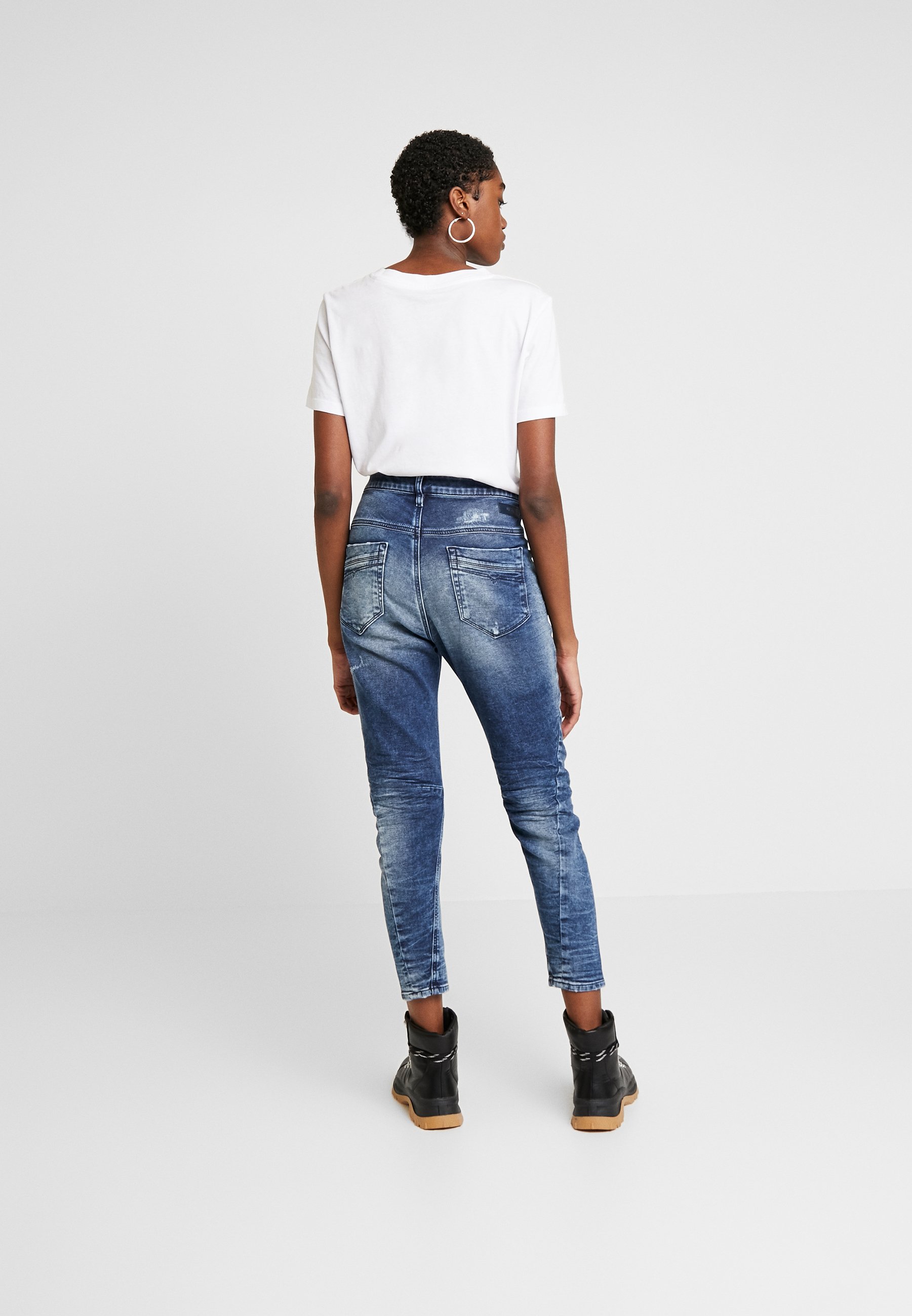 diesel fayza relaxed boyfriend jeans