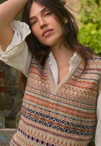 Laura Ashley FAIRISLE  TANK REGULAR FIT - Pulóver - neutral
