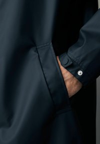 Next RUBBERISED HOODED - REGULAR FIT - Regnjakke / vandafvisende jakker - navy blue