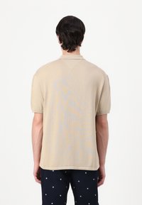 Tommy Hilfiger ESSENTIAL SHIRT - Button down-skjorte - sandalwood