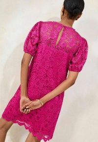 Lipsy Dnevna obleka - pink