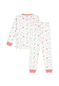 Σετ βαμβακενών πιτζαμών με λευκό φόντο και πολύχρωμα αστέρια. Τα μακριά μανίκια και το παντελόνι έχουν μανσέτες με κόκκινες ρίγες.