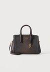 LAILA SM SATCHEL - Τσάντα χειρός - chocolate