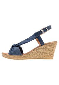 Wallis Sandály na platformě - dark blue