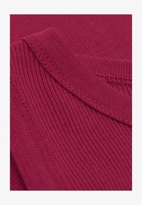 Unausgewählt, violet