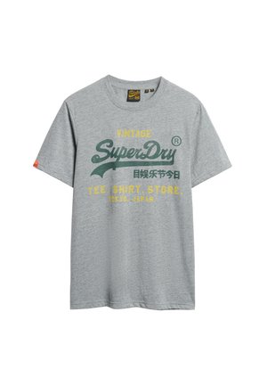 Szara bawełniana koszulka z krótkim rękawem i okrągłym dekoltem, z zielono-żółtym nadrukiem tekstowym "Vintage SuperDry" oraz logo.