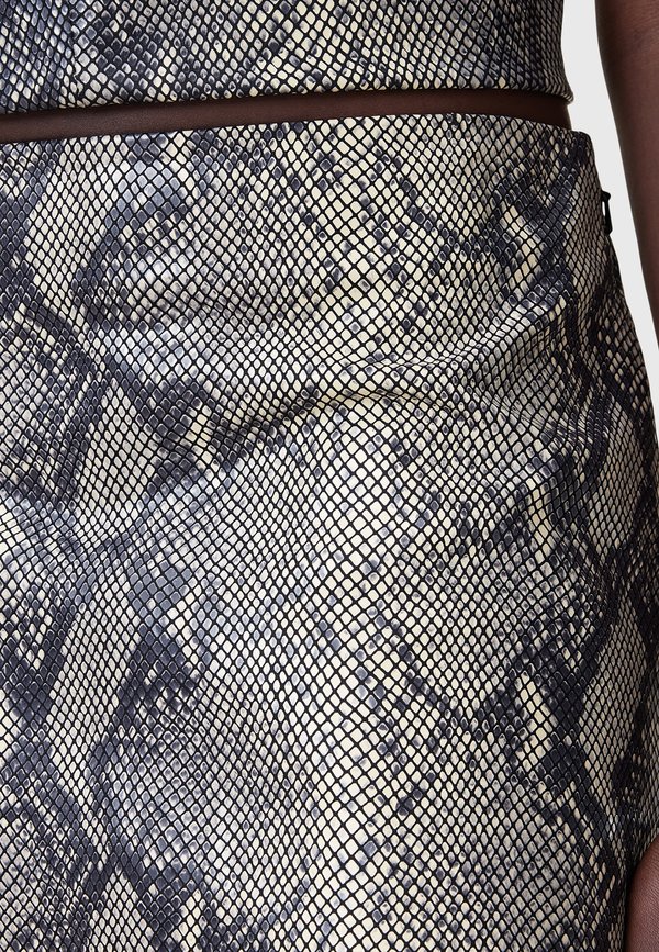 RENAI  - Leather skirt4