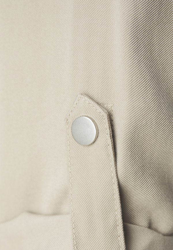 ONLARIS LIFE CARGO JACKET - Summer jacket - beige3