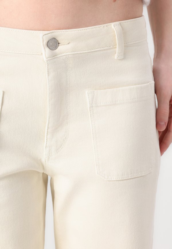 EMILIA - Straight leg jeans - natural4