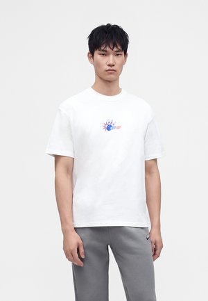Nike SB, TEE UNISEX - Тениска с щампа - white