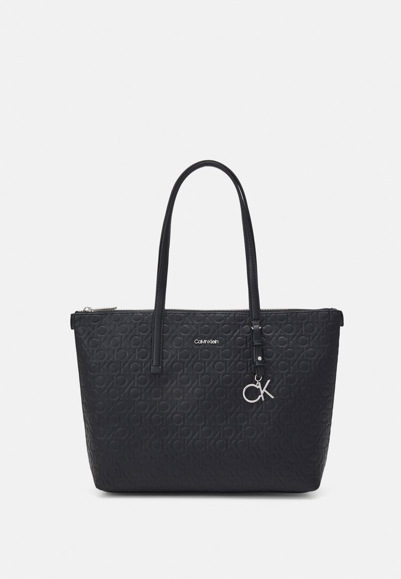 Calvin Klein MUST EMBOSSED MONO Handbag black Zalando.co.uk