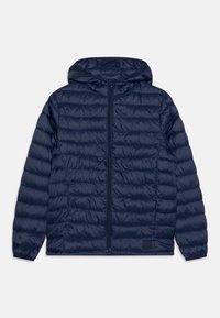 Marinblått puffer-jacka med huva, med en kviltad design, framzipper och elastiska ärmslut. Tillverkad av glänsande, lätt material.