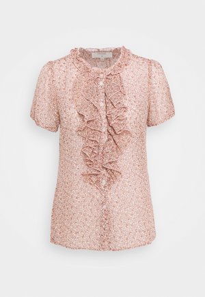 Korte mouwen blouse met een roze en witte bloemenprint, knoopsluiting aan de voorkant en ruches langs de knooplijn en kraag.