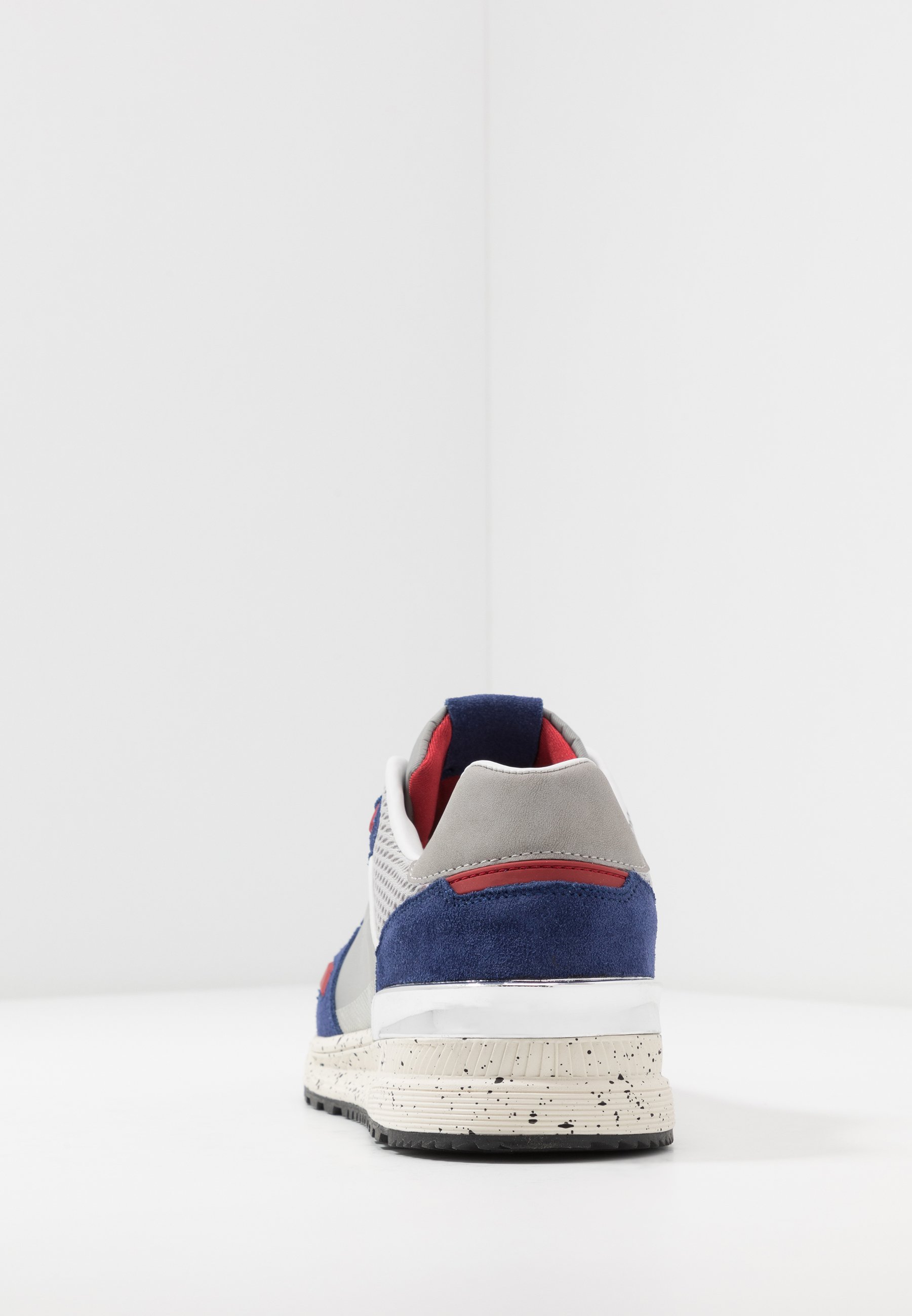 Antony Morato TRECK RUNNING Joggesko bluette Zalando.no Antony Morato AKU RUNNING Joggesko white Zalando.no