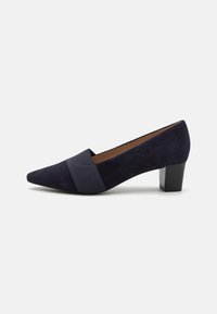 Unselected, dark blue