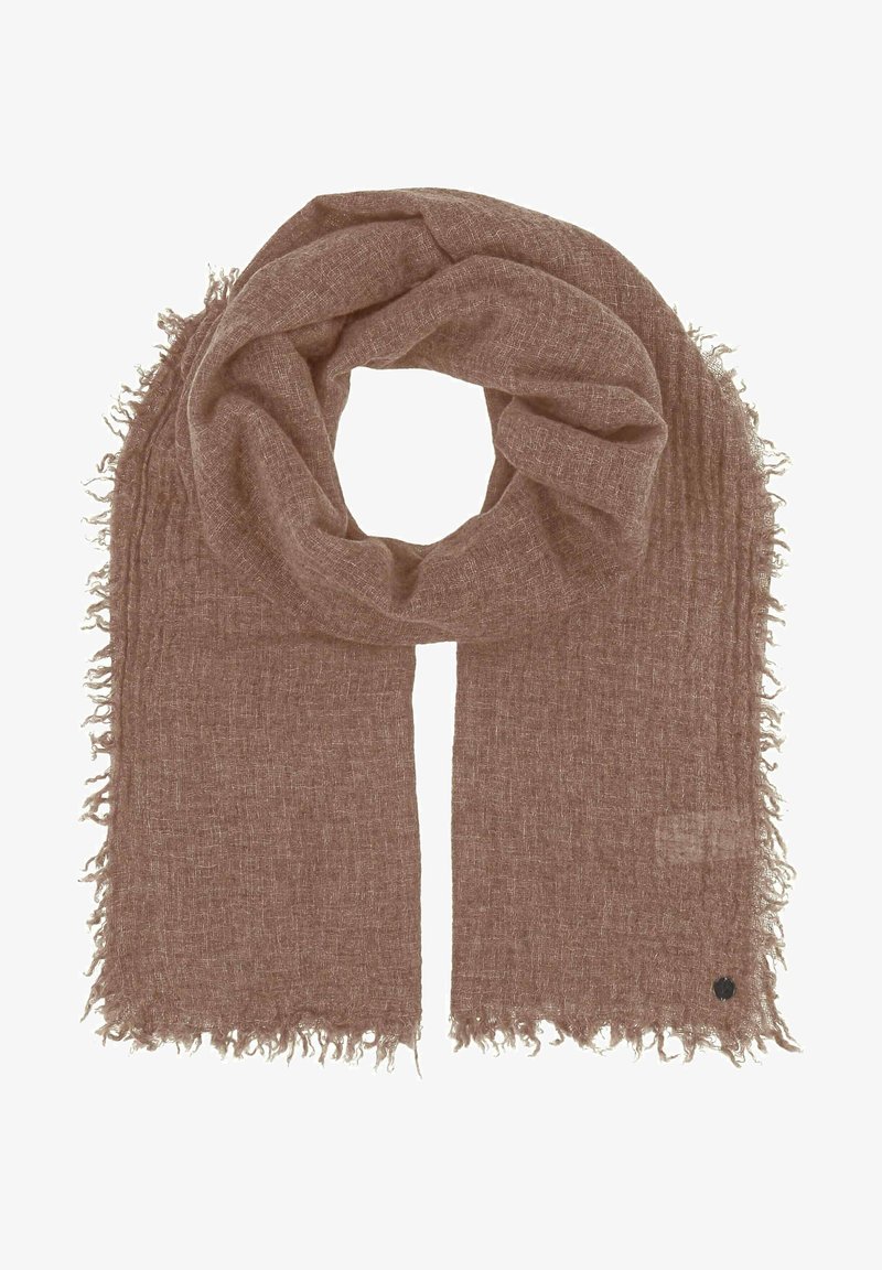 Sciarpa intrecciata marrone con una texture morbida e bordi frangiati. Presenta un motivo sottile e un piccolo logo su un bordo.