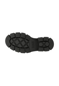 Suola di scarpa in gomma nera con un motivo di battistrada profondo, caratterizzata da una combinazione di forme rettangolari e a diamante per una migliore aderenza e presa.