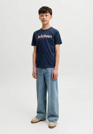 Jack & Jones Junior, T-SHIRT T-SHIRT JUNIOR - Μπλουζάκι με στάμπα - navy blazer