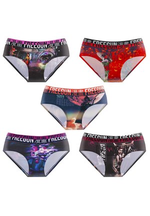Cinq slips colorés avec des personnages et des scènes de style anime, des ceintures de marque portant l'inscription "FREEGUN" en anglais et en japonais.