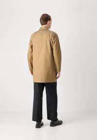 Barbour LORDEN WATERPROOF  - Casaco curto - sand/blue granite