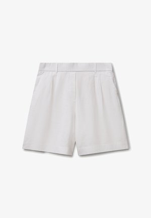 Weißes, hoch tailliertes, maßgeschneidertes Shorts mit Gürtelschlaufen, Seitentaschen, Falten vorne und geradem Saum.