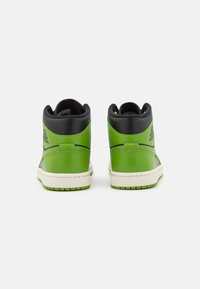Jordan AIR JORDAN 1 MID - Visoke tenisice - black/altitude green/sail