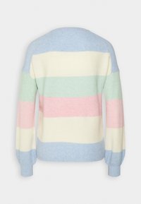 Pull rayé dans des tons de bleu clair, vert, rose et crème. Fabriqué en tissu doux, avec un col rond et des manches longues.