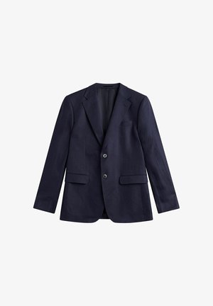 Marineblauwe enkelrijige blazer met twee knopen, inkeping revers, klepzakken en lange mouwen, plat gelegd op een witte achtergrond.