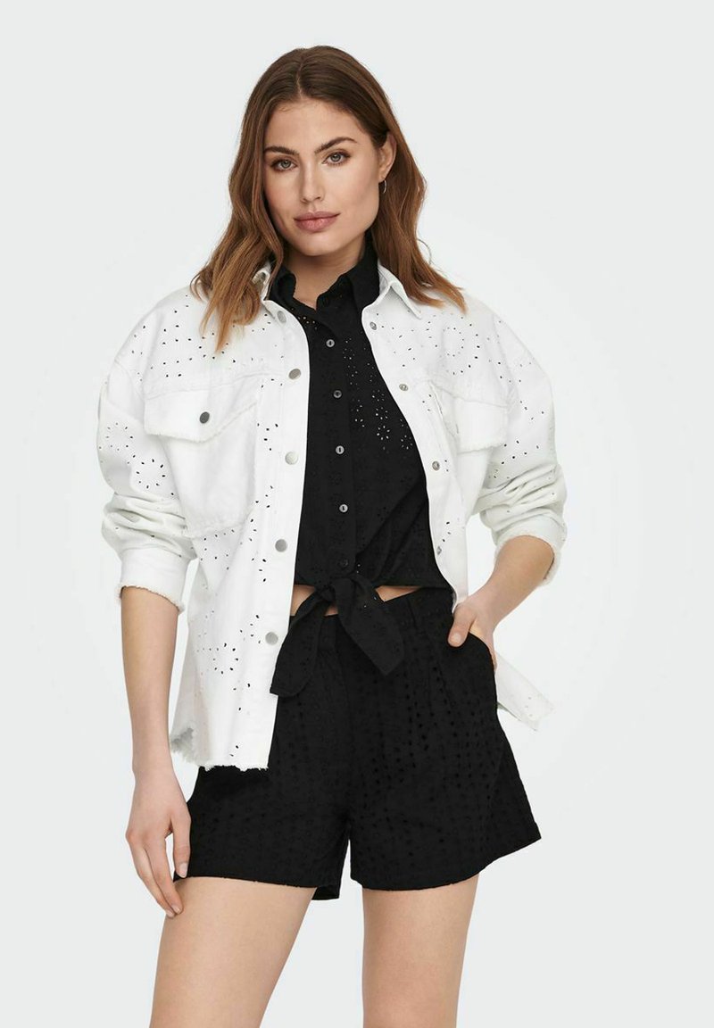 ONLY BRUSTTASCHEN - Jeansjacka - bright white