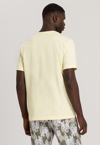 Hanro LIVING  1/2 ARM - Tílko - pastel yellow