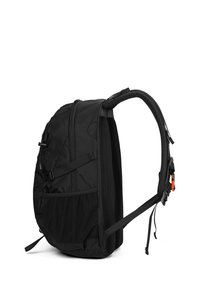 Zaino nero con un design elegante, realizzato in tessuto resistente con dettagli in rete, spallacci regolabili e cerniere sicure.