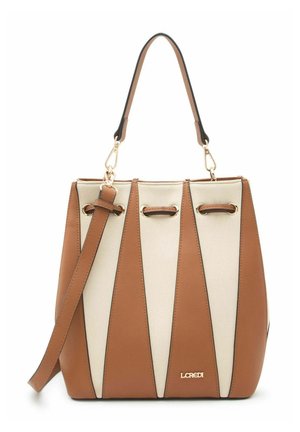 Sac fourre-tout marron et beige avec des panneaux en cuir verticaux, des accessoires en or et une bandoulière amovible, marqué du logo "L.CREDI".