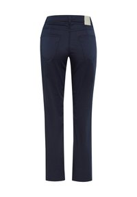 Marineblauwe broek met een recht model, voorzien van twee achterzakken en een gladde textuur. Inclusief een label op de tailleband.