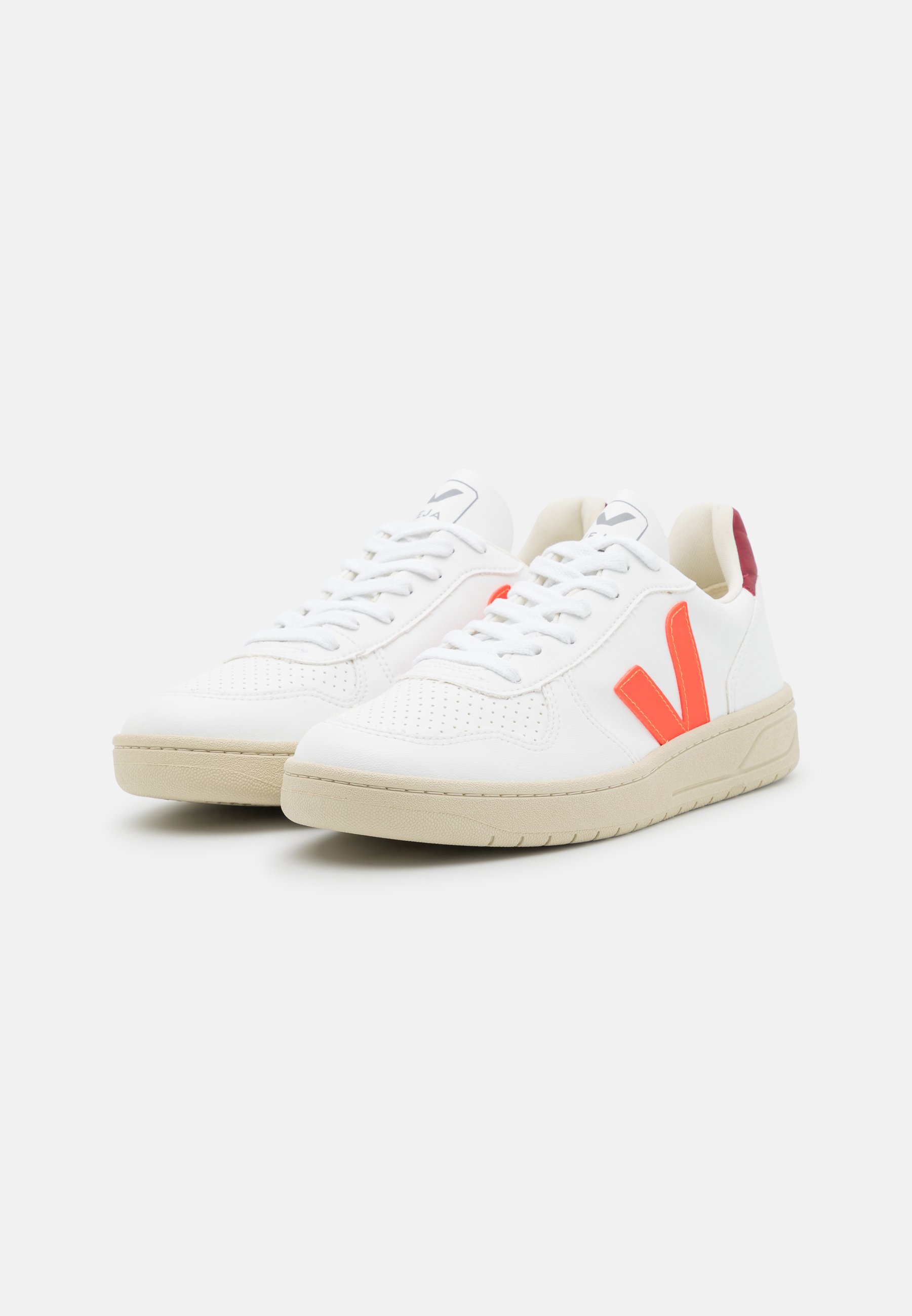 Veja V-10 - Sneakers laag - white/orange fluo/marsala/wit - Zalando.nl