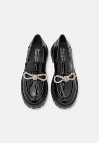 Call it Spring Scarpe senza lacci - black
