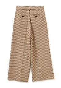 Brązowe i kremowe spodnie w wzór houndstooth o szerokich nogawkach, z wysokim stanem, dwiema tylnymi kieszeniami i gładką teksturą.