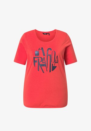 Rotes T-Shirt mit kurzen Ärmeln, Rundhalsausschnitt und abstraktem schwarzen Schriftgrafik-Design auf der Vorderseite.