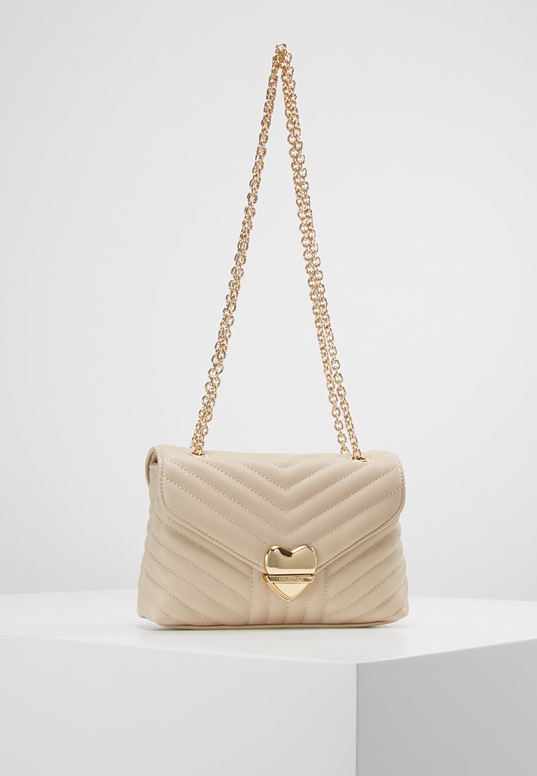 valentino rapunzel bag