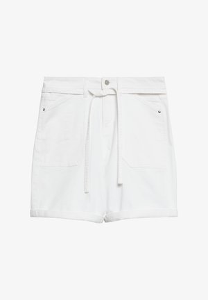 Białe szorty z wysokim stanem, podwiniętymi brzegami, przednimi kieszeniami, szlufkami na pasek, materiałowym paskiem do wiązania i srebrnym zapięciem na guzik.