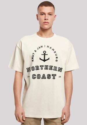 NORTHERN COAST NORDSEE KNUT & JAN HAMBURG - Print T-shirt - sand