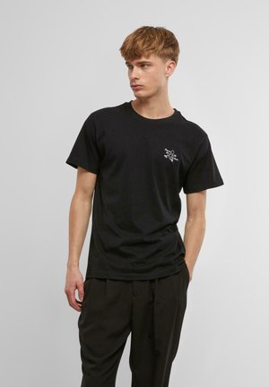 PENNE VA BENE EMB - Print T-shirt - black