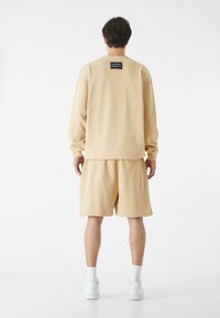 9N1M SENSE ESSENTIAL CREWNECK - Mikina - softmocca