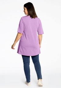 YOEK MANCHES COURTES - Tuniek - light purple