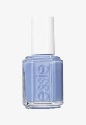 Essie naglack i en ljusblå nyans, förpackad i en transparent glasflaska med ett vitt cylindriskt lock. Texten på flaskan är synlig.