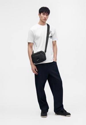 Karl Lagerfeld Jeans, BOX LOGO CAMERA BAG - Τσάντα χιαστί - black