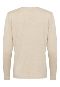 Beżowy sweter z długim rękawem, dzianinowy, z okrągłym dekoltem, pokazany z tyłu na białym tle.