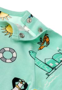 Vaalean mintunvihreä potkupuku, jossa on pehmeä rakenne, ja jossa on värikkäitä kuvastoja auringosta, kaloista ja pingviineistä. Olkapäissä nappisuljenta.