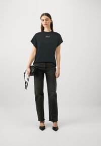 KARL LAGERFELD SIGNATURE - Základné tričko - black