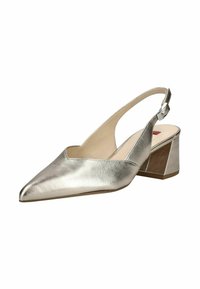 Talons slingback métalliques argentés avec un bout pointu, un petit talon carré et une texture lisse. Présente une sangle à boucle pour un ajustement sécurisé.