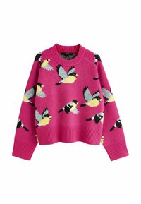 Rosa Pullover mit lockerer Passform, der ein Vogelmuster in Gelb, Grau und Schwarz aufweist. Das gerippte Bündchen und der Saum verstärken die Textur.